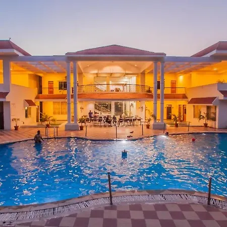 Golden Mile Resort